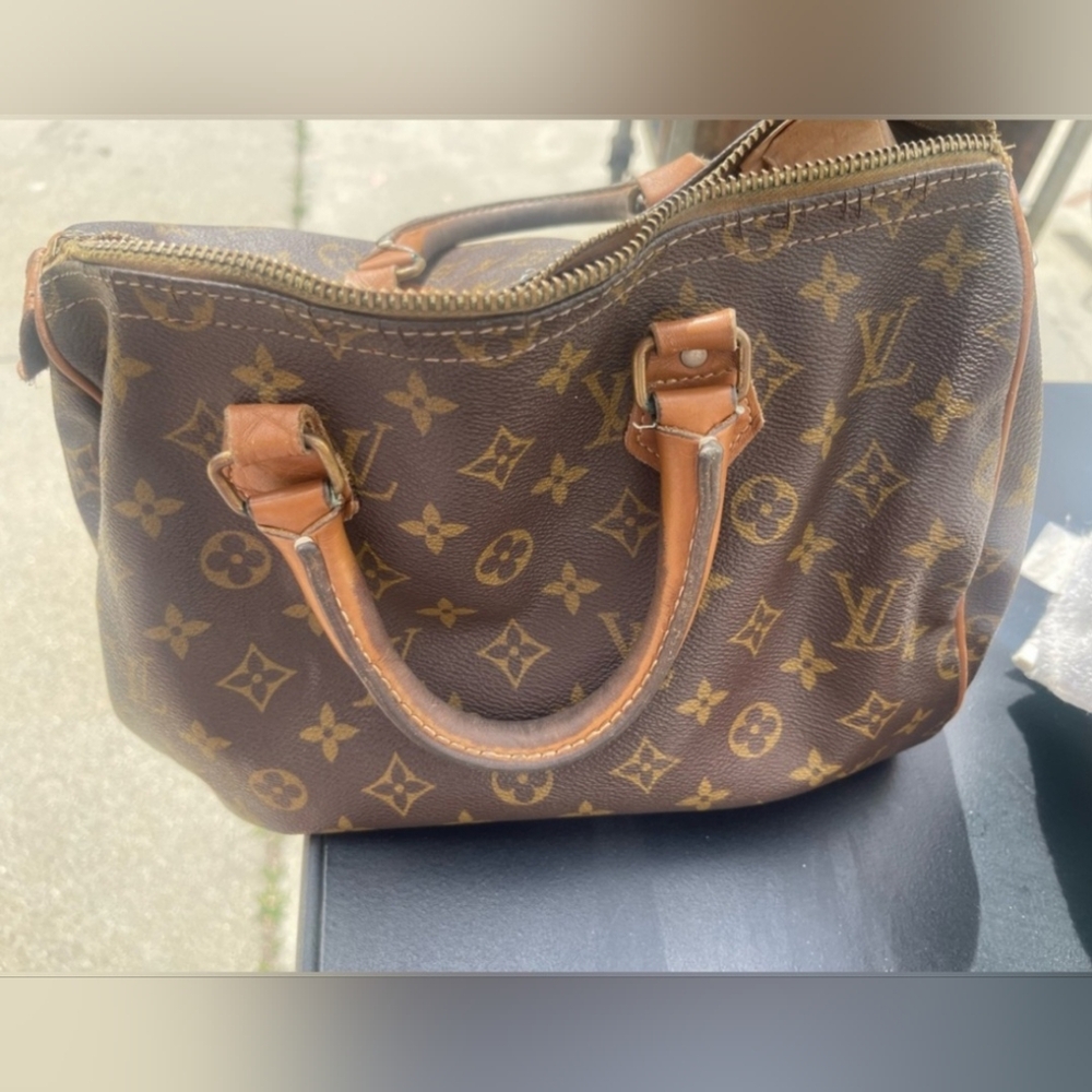 Vintage Louis Vuitton Speedy